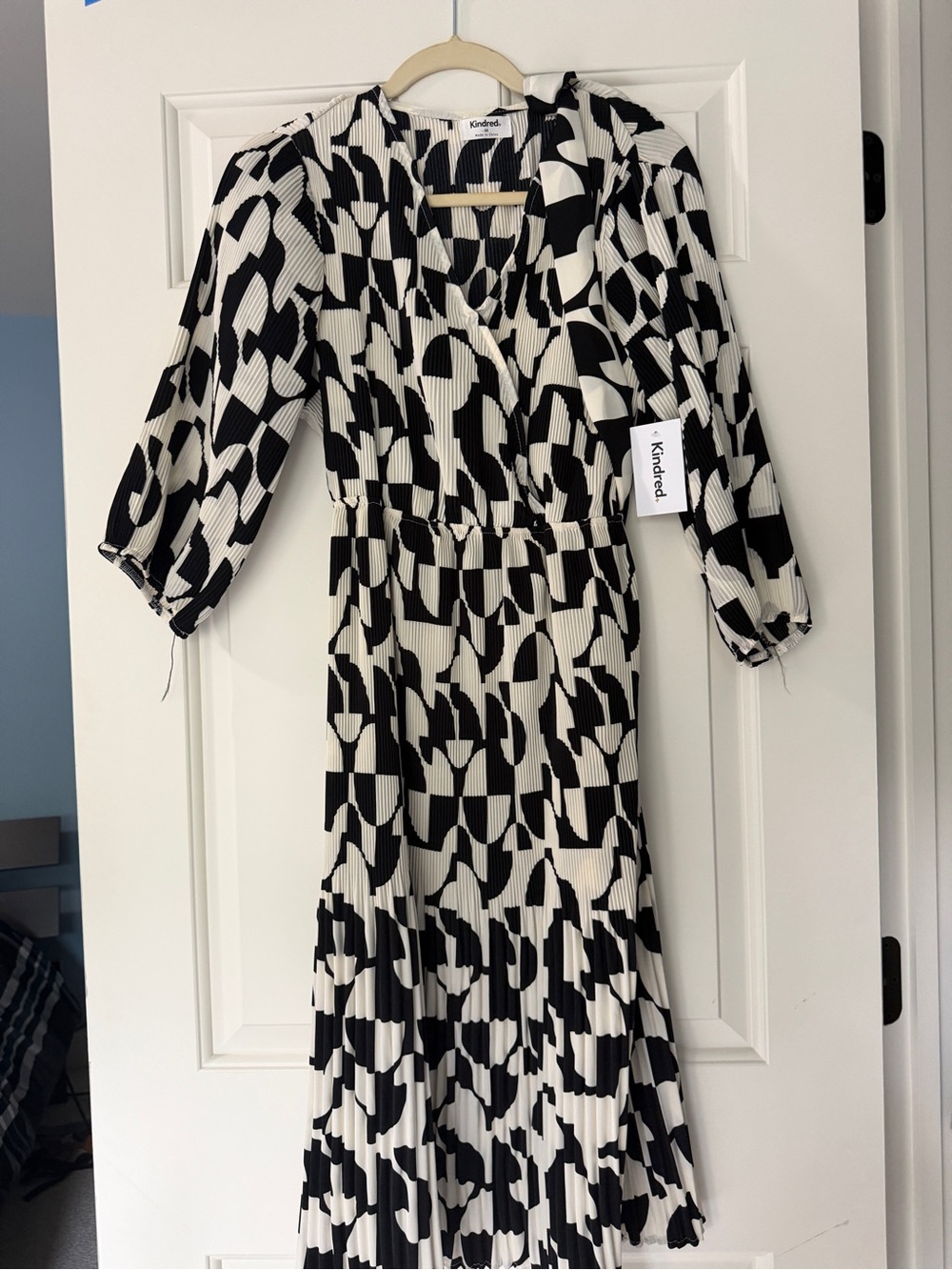 Kindred Black & White Printed Midi Dress